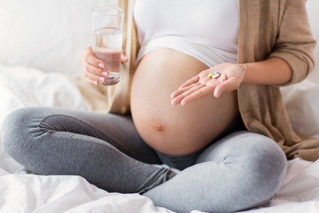 Dolor abdominal en el embarazo: causas y soluciones
